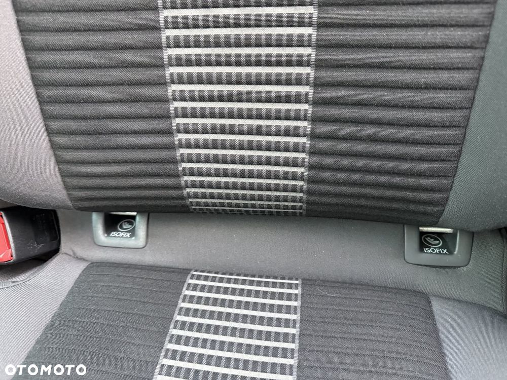 Volkswagen Golf 1.6 United - 17