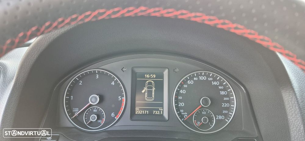 VW Scirocco 2.0 TDI Sport - 17