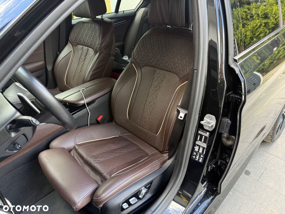 BMW Seria 5 520d xDrive mHEV M Sport sport - 2