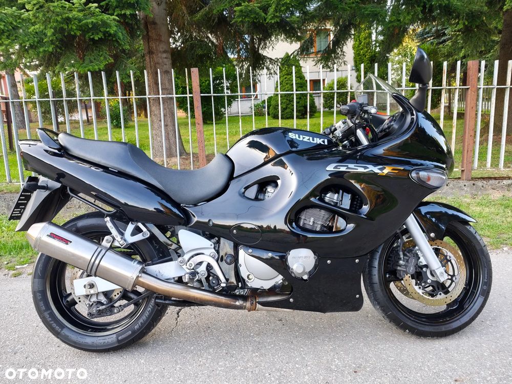 Suzuki GSX - 8