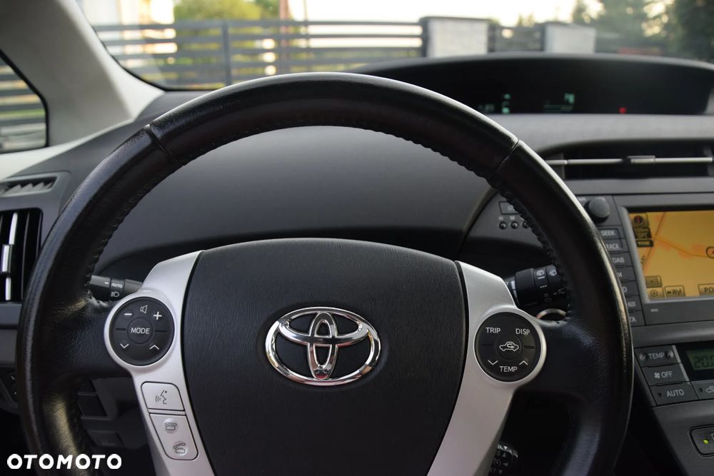 Toyota Prius (Hybrid) Comfort - 31
