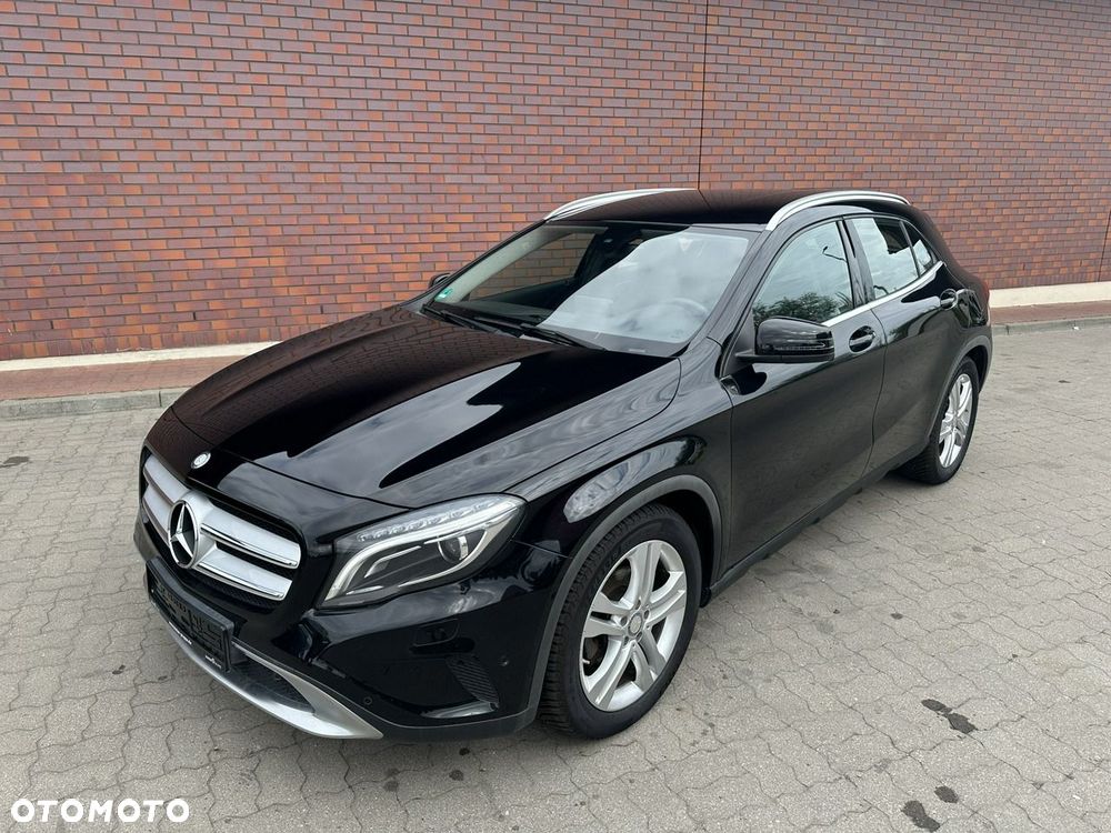 Mercedes-Benz GLA - 1