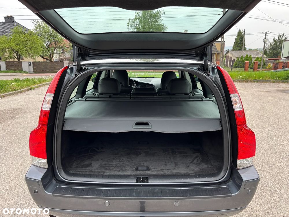 Volvo V70 2.4 Momentum - 10