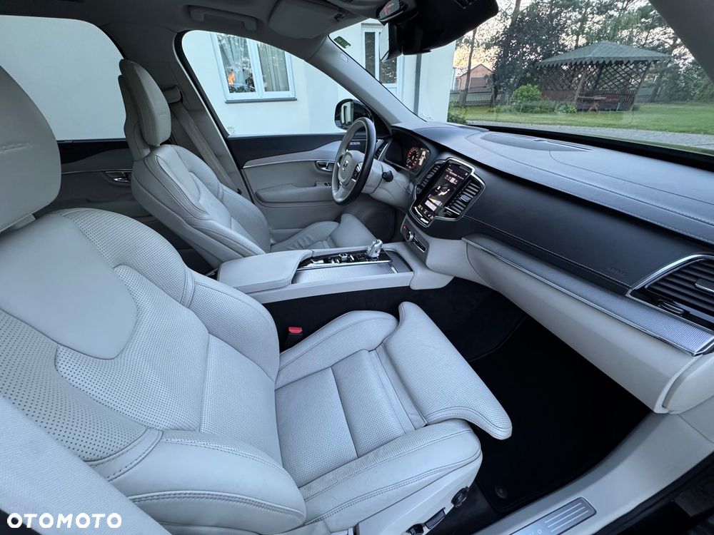 Volvo XC 90 T8 AWD Twin Engine Geartronic Inscription - 27