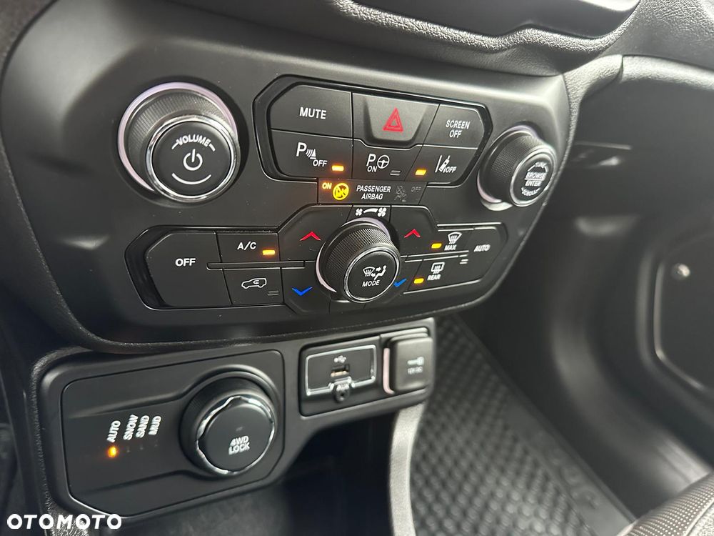 Jeep Renegade 2.0 MultiJet Active Drive Limited - 24
