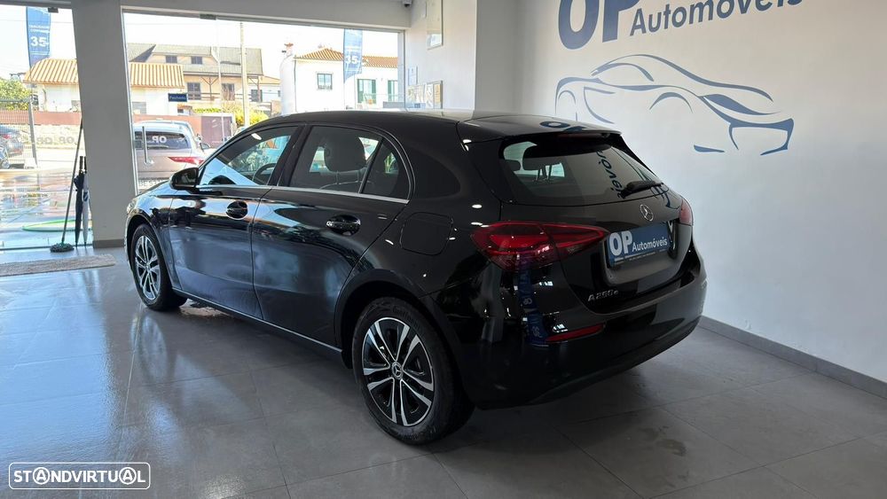 Mercedes-Benz A 250 e - 3