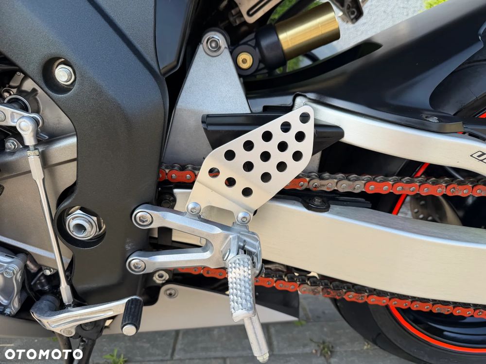Honda CBR - 33