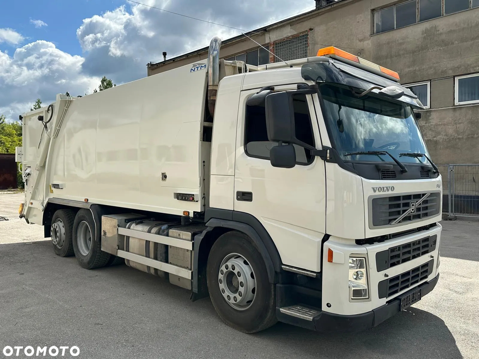 Volvo FM9 śmieciarka do segregacji NTM 20m3 EURO 5 - 2