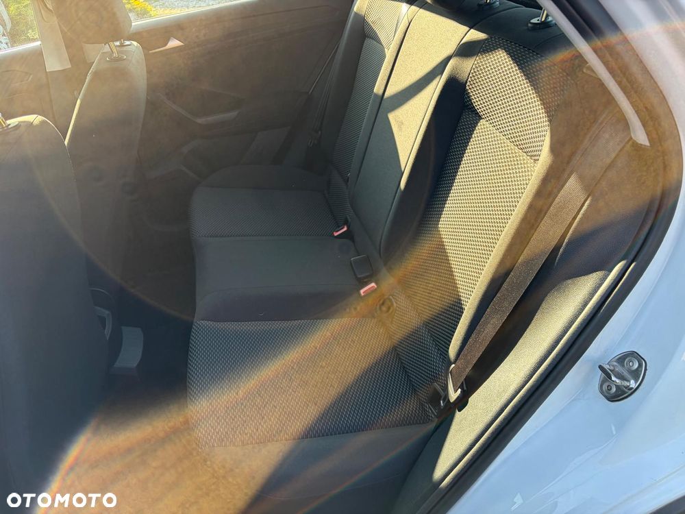 Volkswagen T-Roc 1.0 TSI - 13