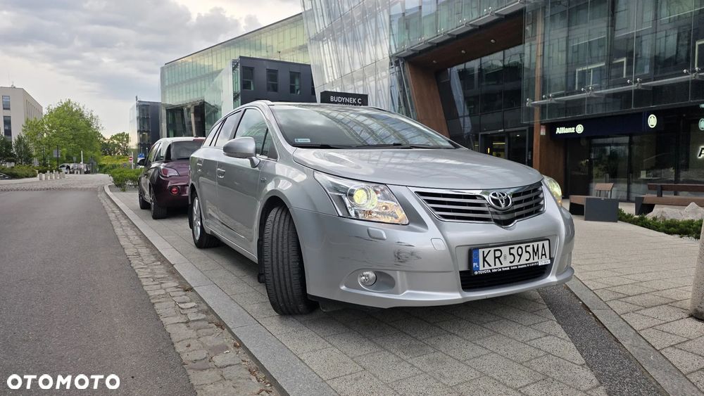 Toyota Avensis 2.2 D-4D Prestige - 3