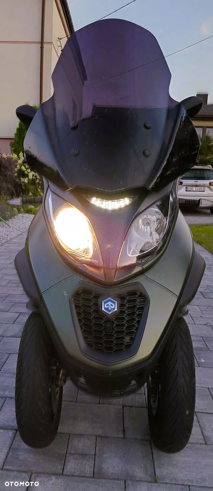 Piaggio MP-3 - 6