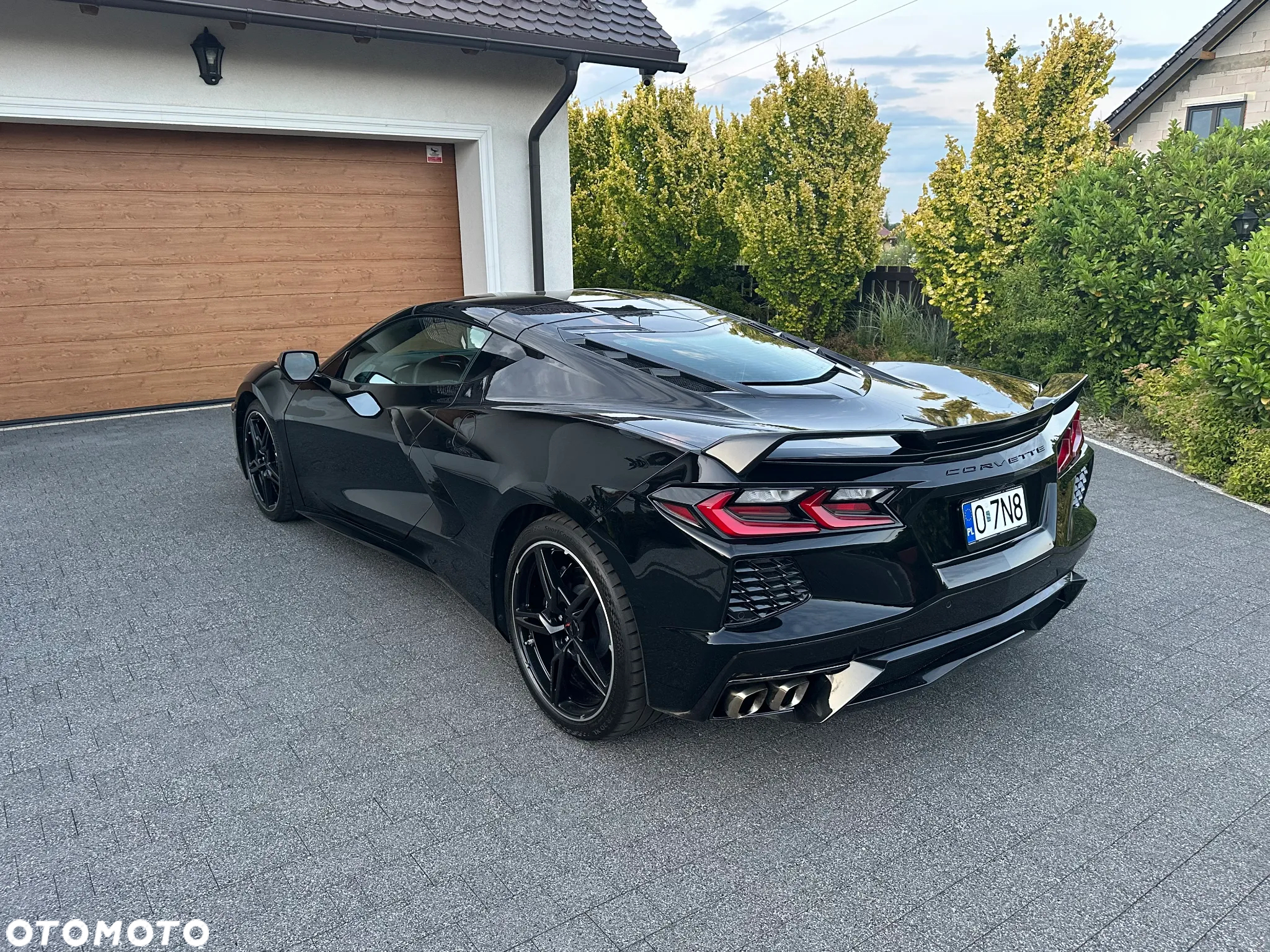 Chevrolet Corvette - 8