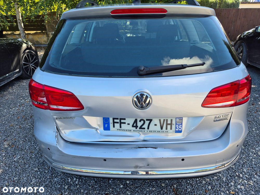 Volkswagen Passat 2.0 TDI Highline - 28