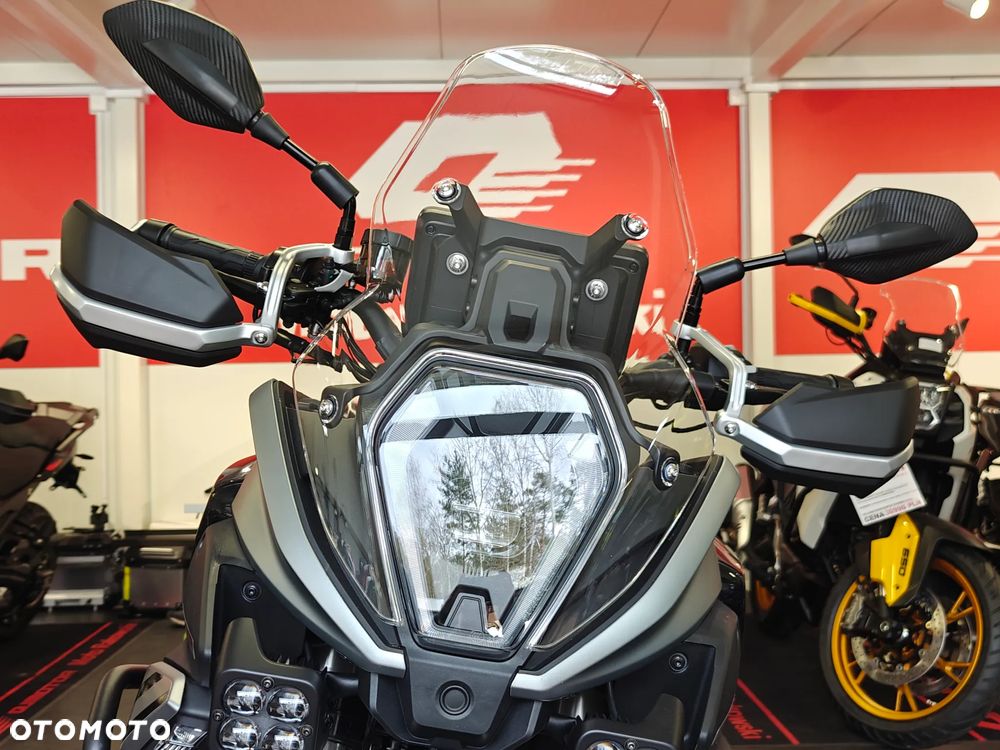 QJMOTOR SRT 600SX - 8