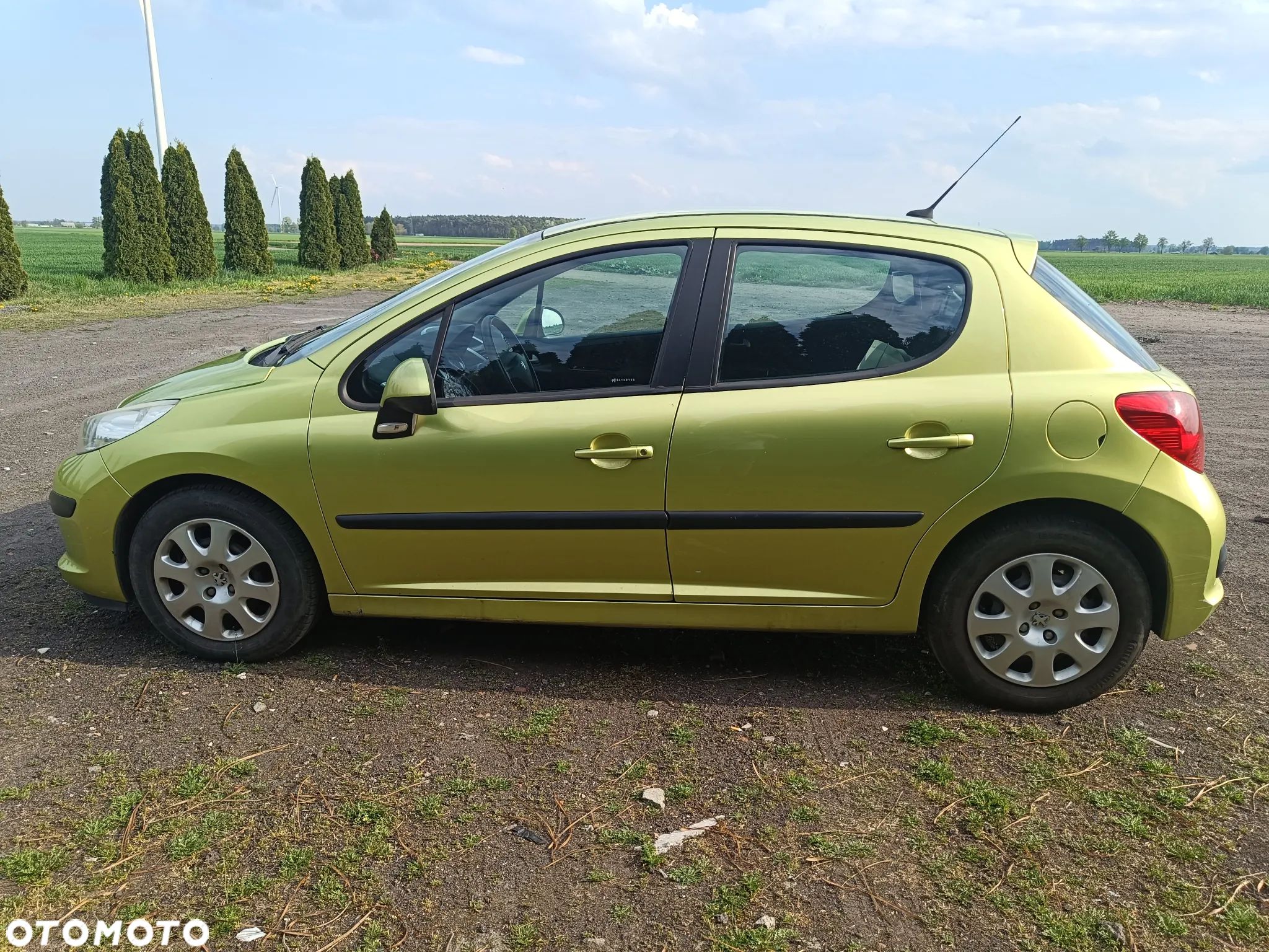 Peugeot 207 1.4 HDi Trendy - 1