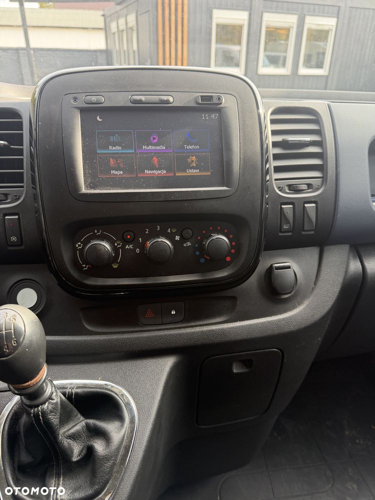 Opel Vivaro - 10