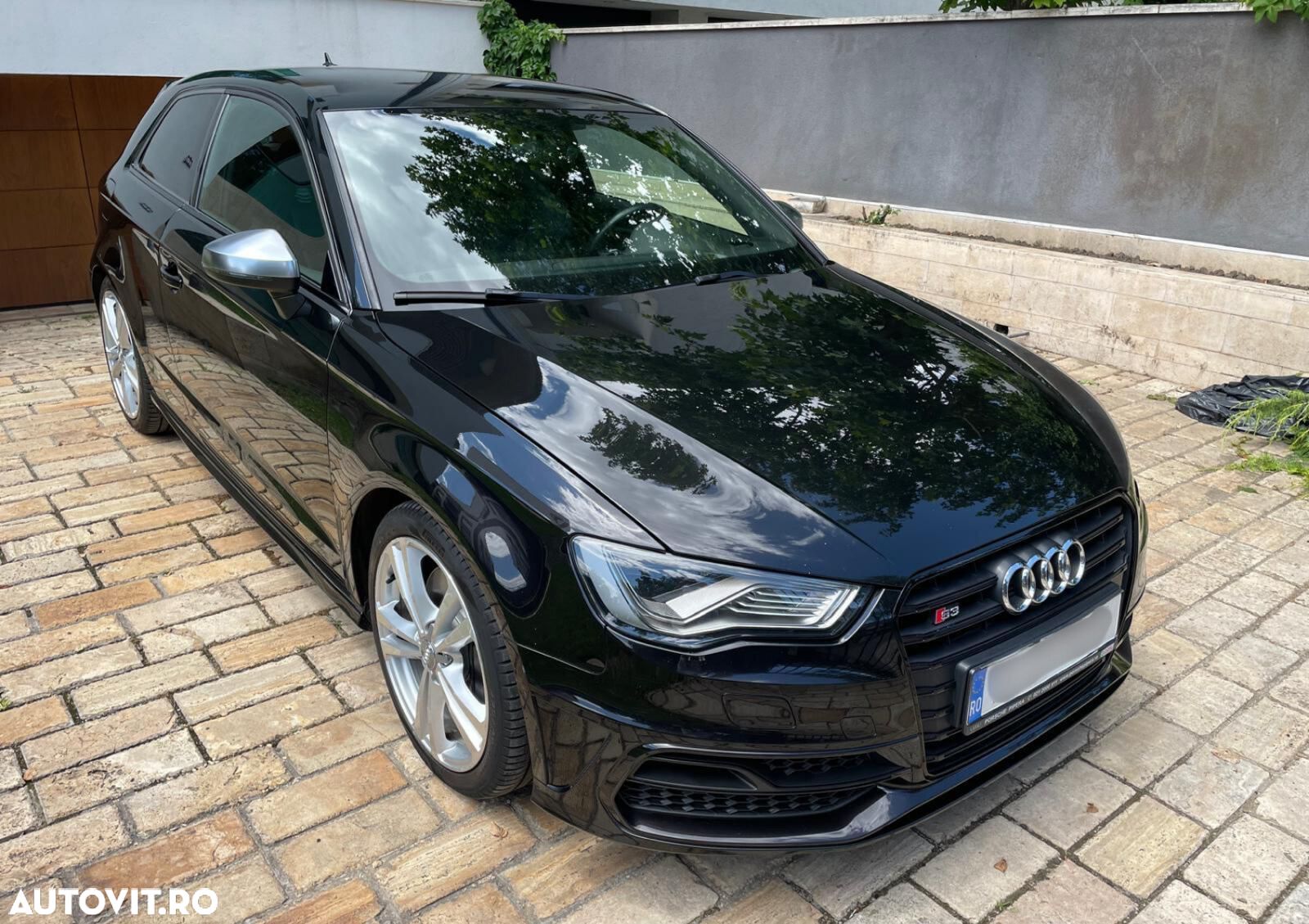 Audi S3 2.0 TFSI Quattro Stronic - 1