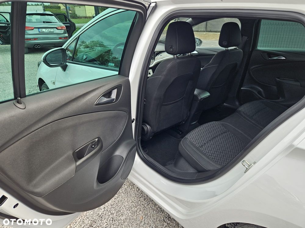 Opel Astra 1.4 Turbo Dynamic - 37