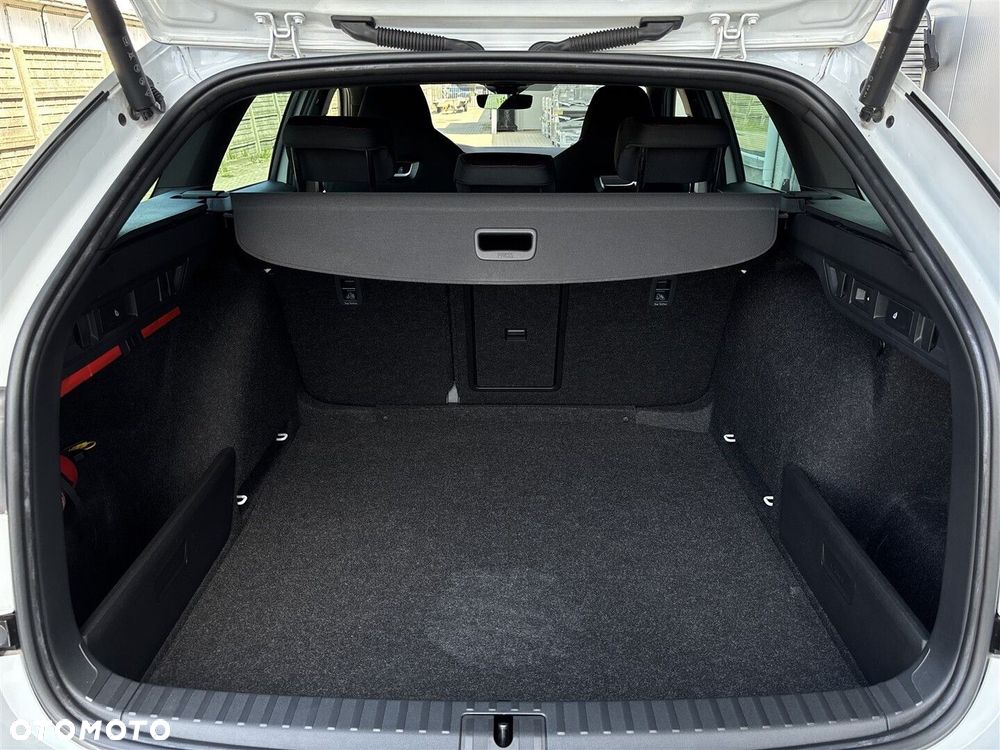 Skoda Octavia 2.0 TSI RS DSG - 11