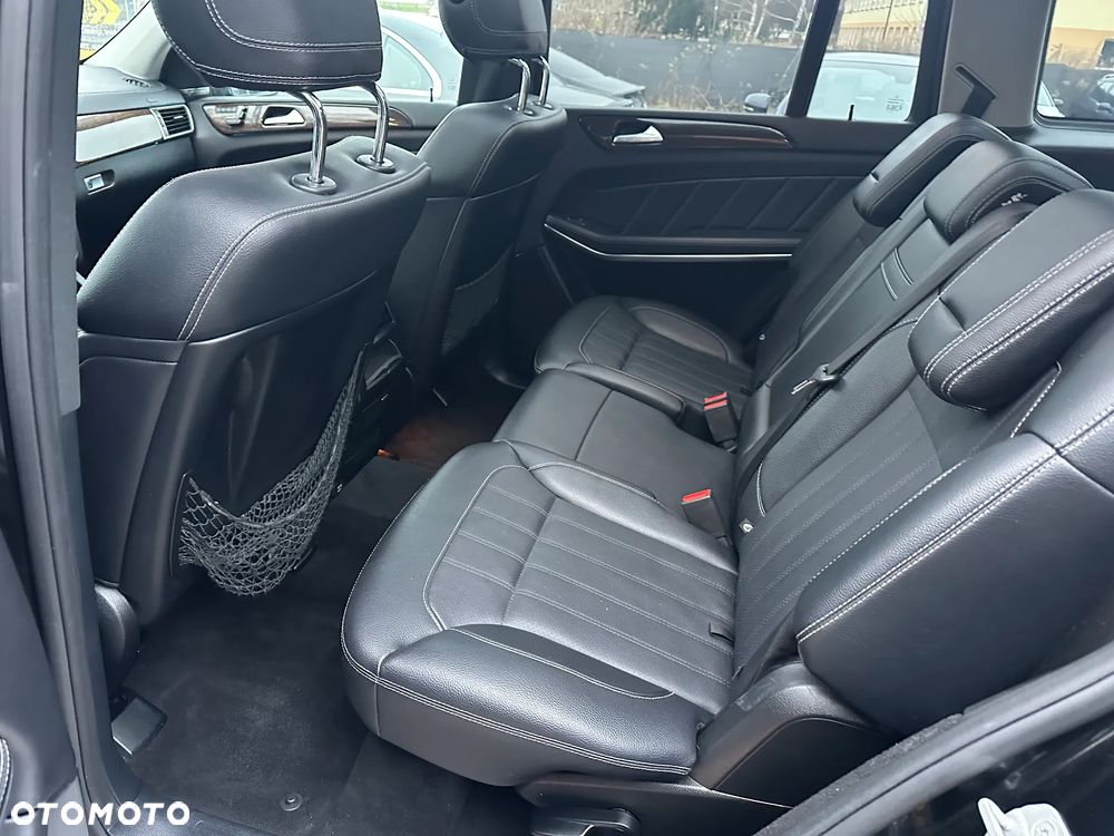 Mercedes-Benz GL 500 4-Matic - 28
