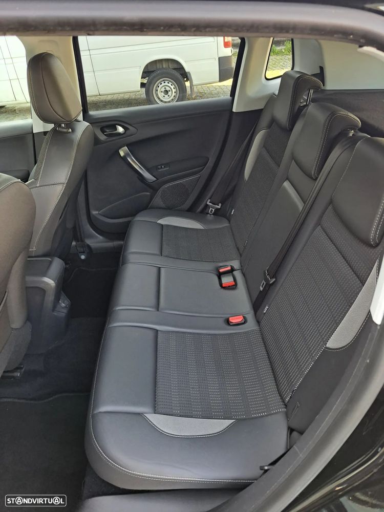 Peugeot 2008 1.6 BlueHDi Allure - 10