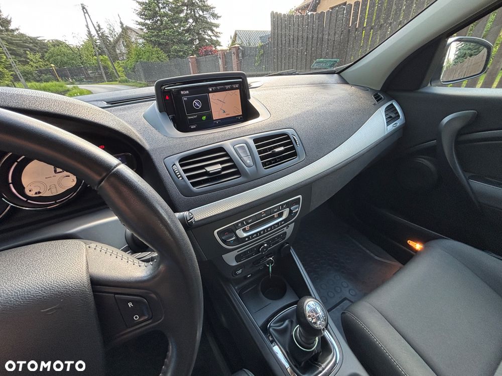 Renault Megane ENERGY TCe 130 Start & Stop LIMITED - 9
