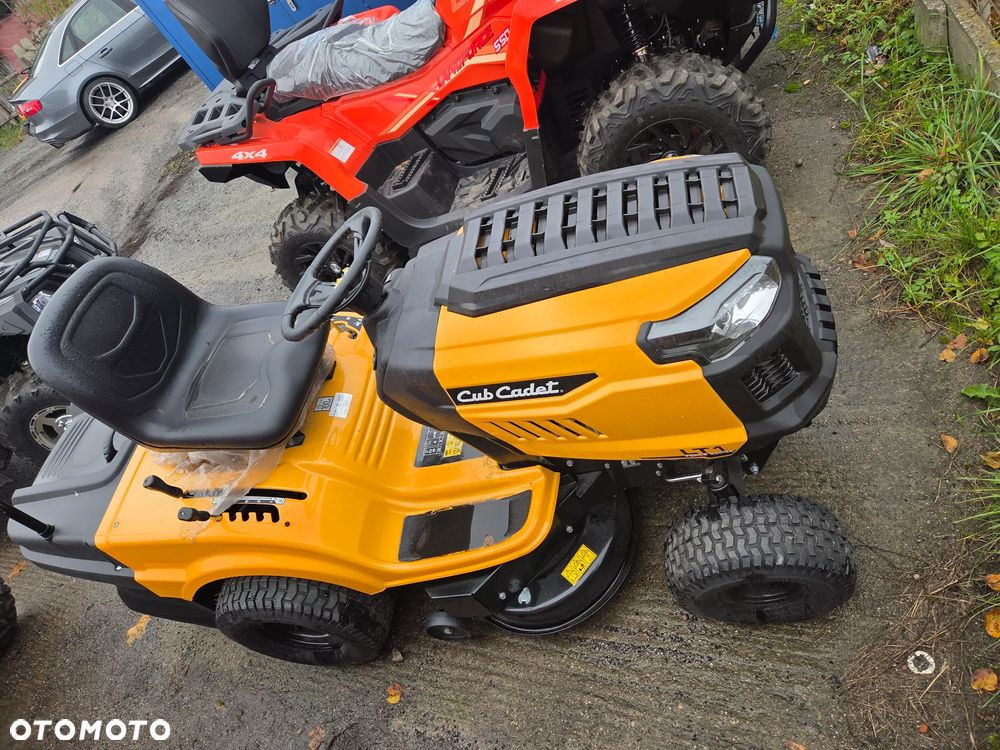 Cub Cadet LT1 - 2