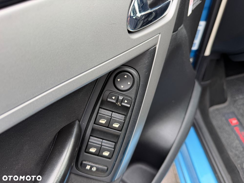 Citroën C4 2.0 16V Automatik Exclusive - 16