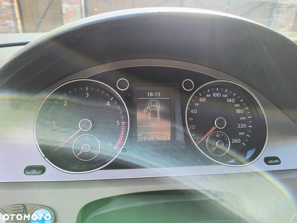 Volkswagen Passat 2.0 TDI DPF Comfortline - 15