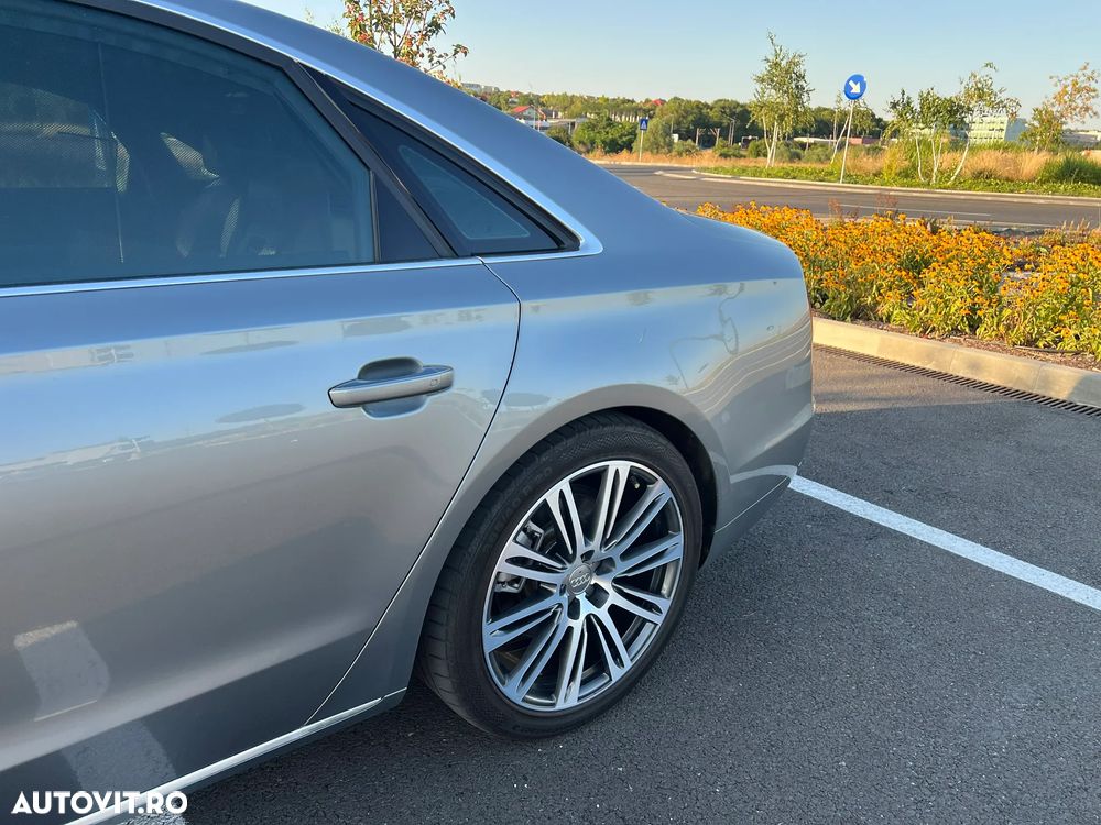 Audi A8 - 9