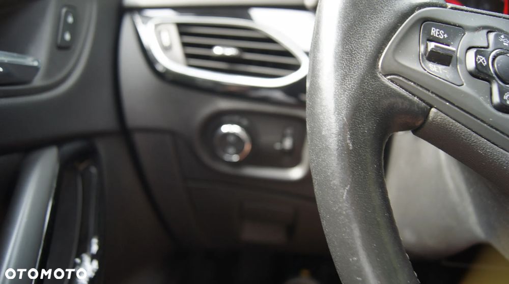 Opel Astra 1.6 CDTI Sport - 29