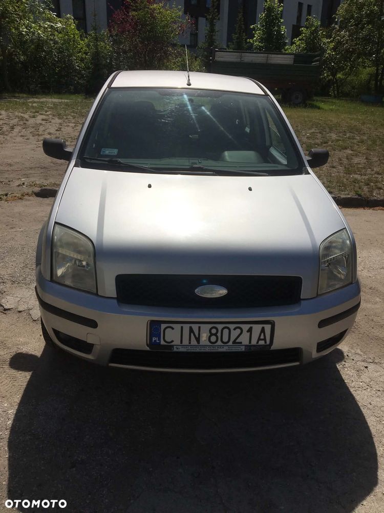 Ford Fusion 1.4 + - 1