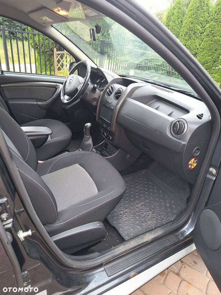 Dacia Duster 1.6 SCe Laureate S&S - 5