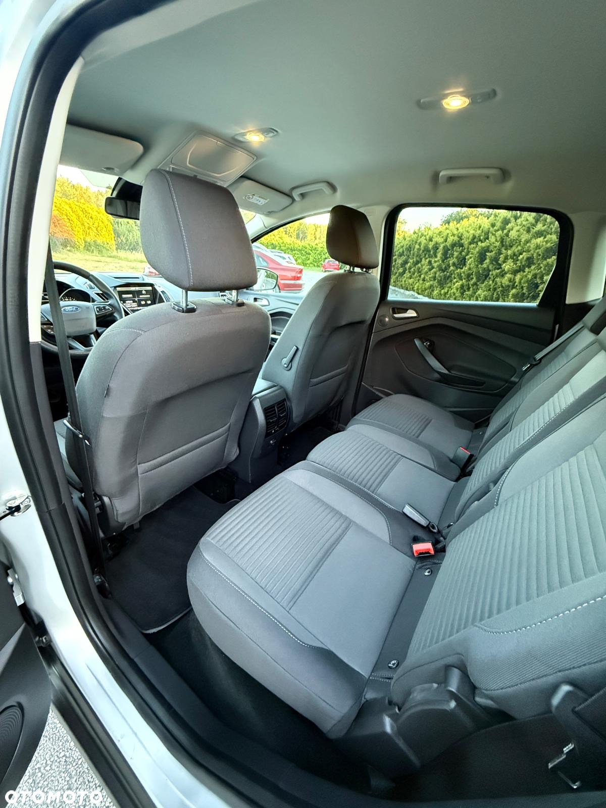 Ford C-MAX 2.0 TDCi Start-Stop-System Titanium - 8