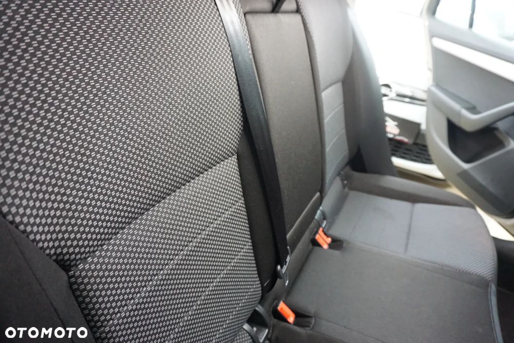 Skoda Octavia 1.6 TDI (Green tec) DSG Ambition - 22