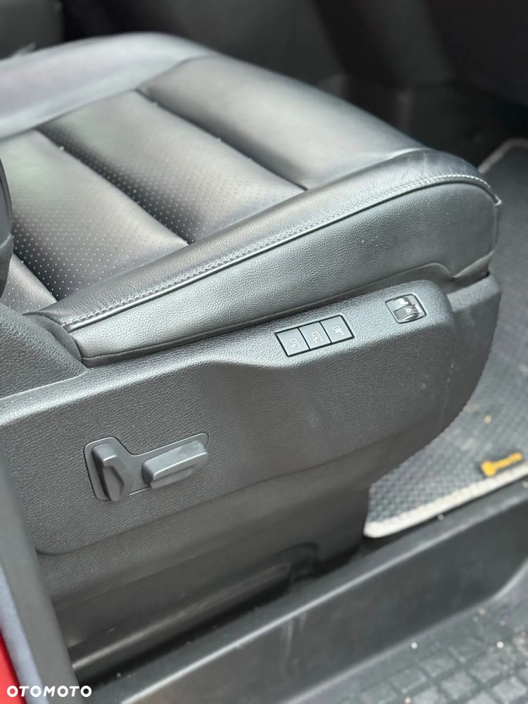 Peugeot Traveller - 23