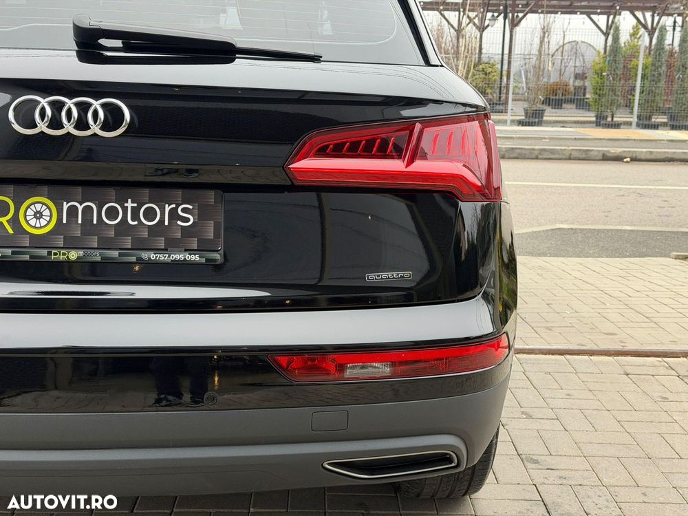 Audi Q5 2.0 40 TDI quattro S tronic Design - 10