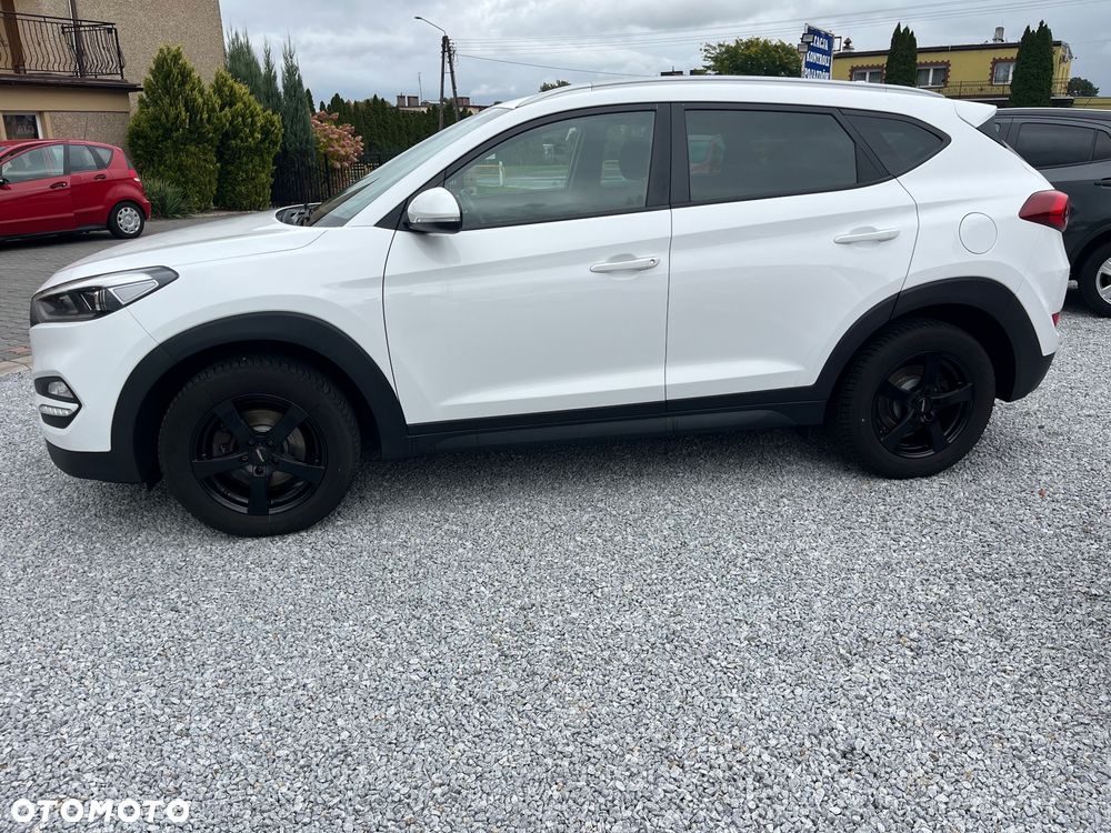 Hyundai Tucson 1.7 CRDI BlueDrive Style 2WD - 18