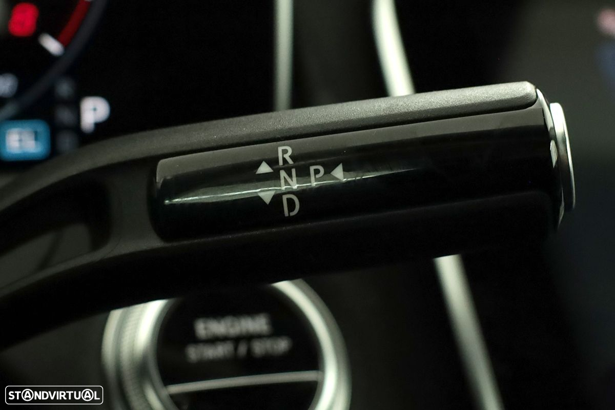 Mercedes-Benz E 300 Standard - 19