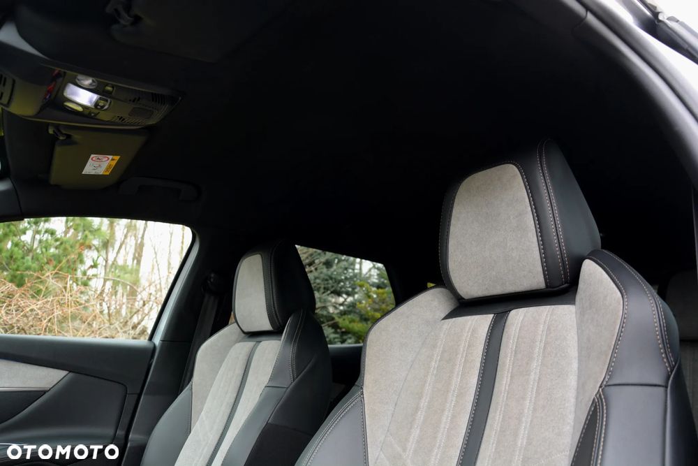 Peugeot 3008 1.6 PureTech HYbrid4 GT Line S&S EAT8 - 21