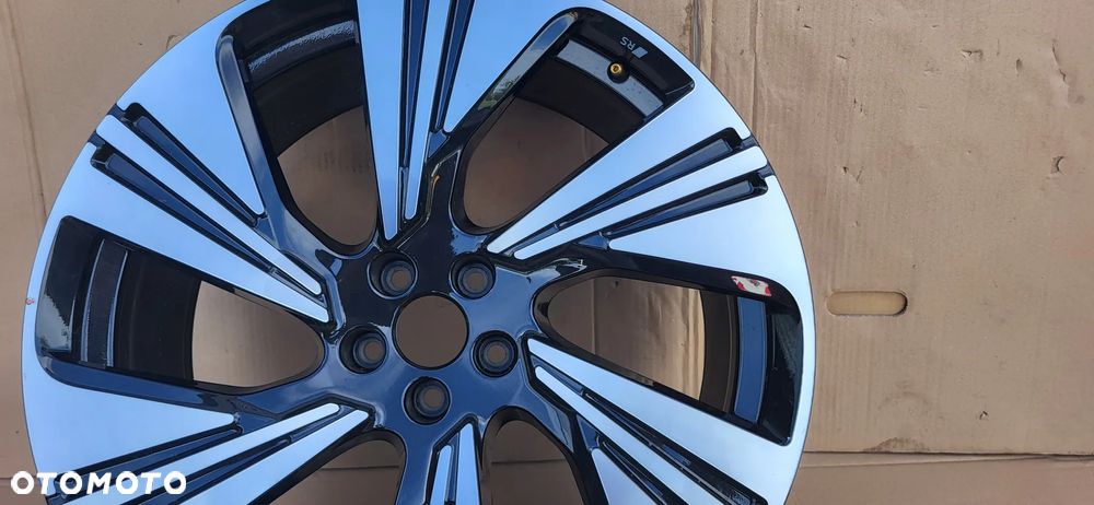 FELGA 9.5X22 ET36 AUDI Q8 E TRON 4KE601025AM - 3