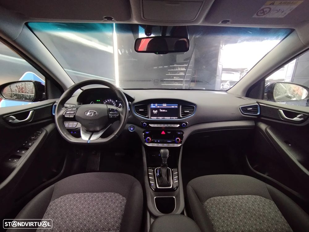 Hyundai Ioniq 1.6 GDI PHEV - 17