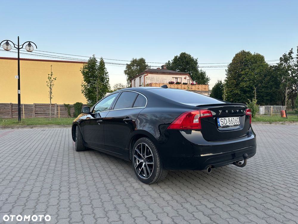 Volvo S60 D3 Drive-E R-Design Momentum - 5