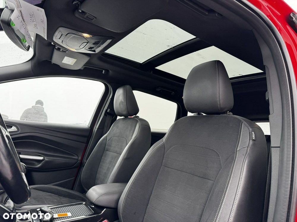 Ford Kuga 2.0 TDCi 4x2 ST-Line - 34