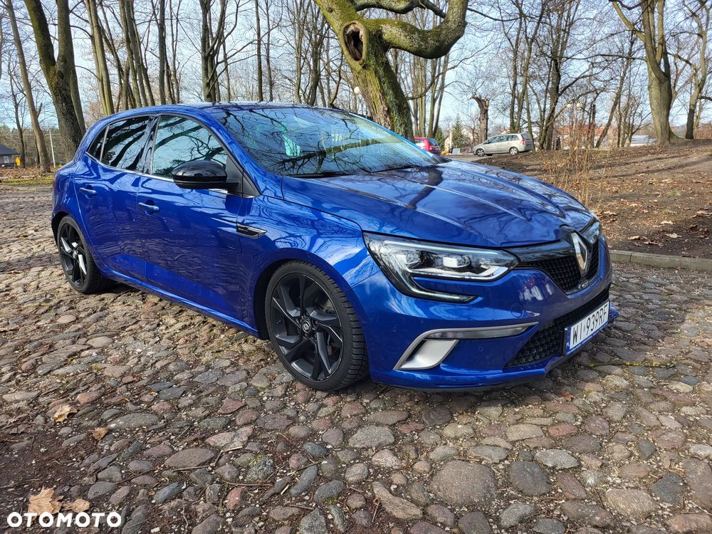 Renault Megane ENERGY TCe 205 EDC GT - 2