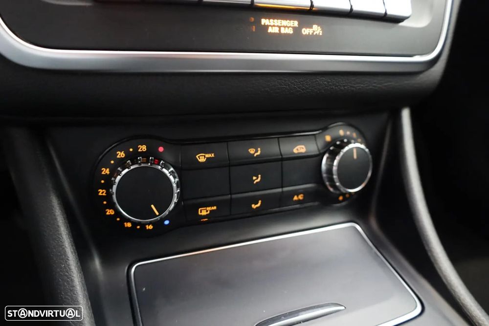 Mercedes-Benz GLA 180 Edition 1 - 40
