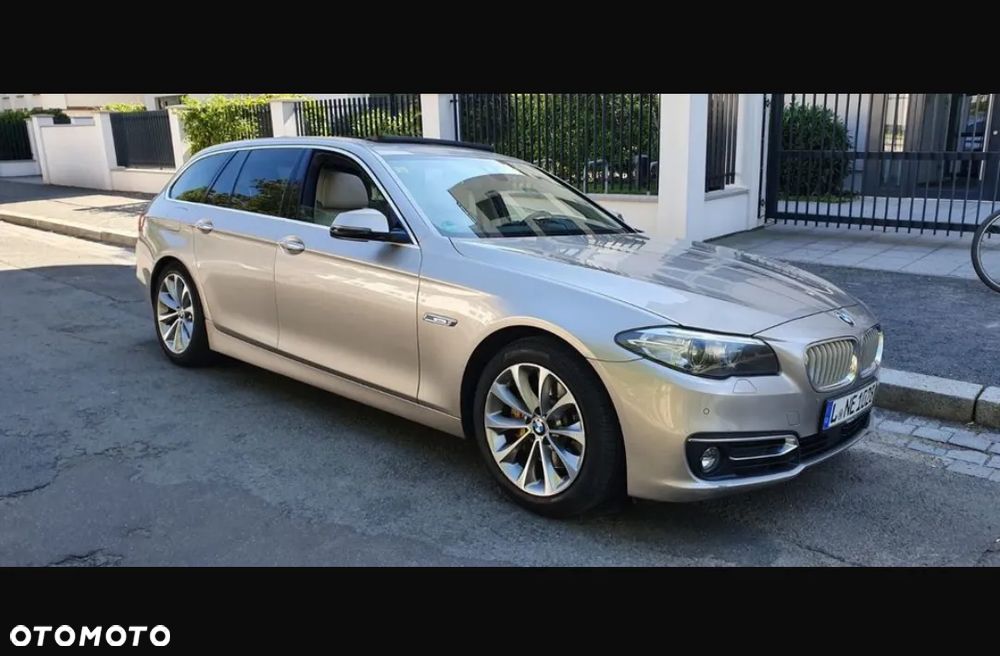 BMW Seria 5 525d Sport-Aut Modern Line