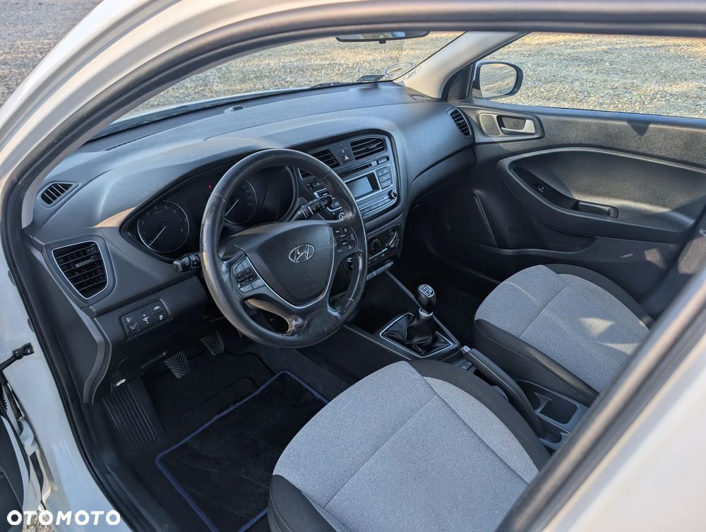Hyundai i20 1.2 BlueDrive Comfort - 6