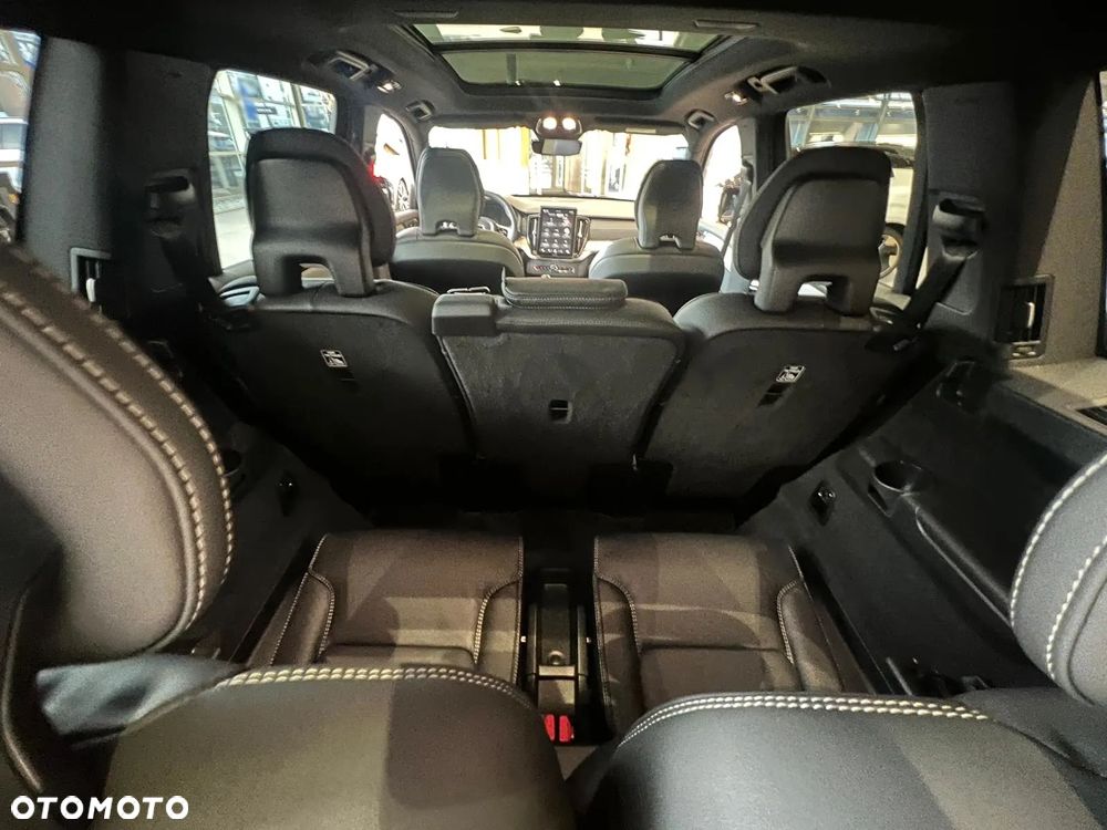 Volvo XC 90 T8 AWD Plug-In Hybrid Ultra Black Edition 7os - 24