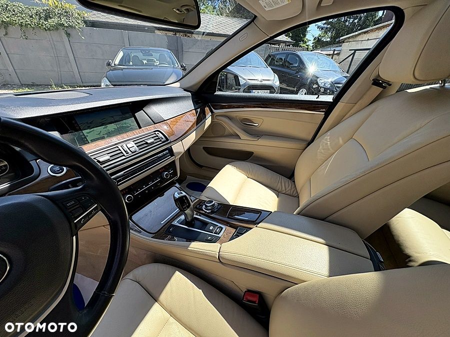 BMW Seria 5 520d - 15